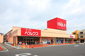足立古千谷店